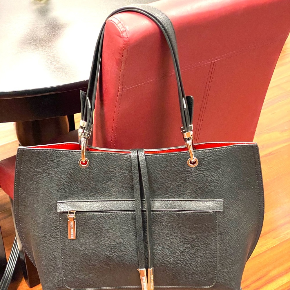 Stylish backpack or shoulder handbag - Picture 3 of 3